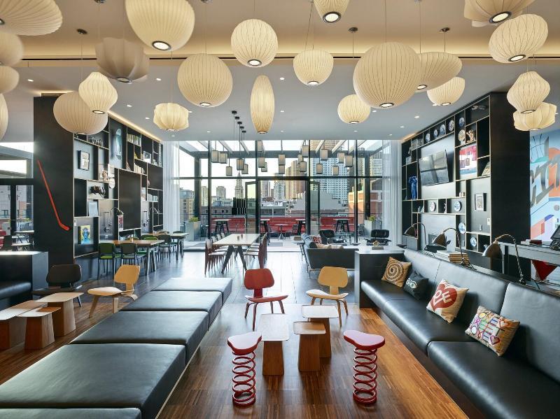 Hotel Citizenm North Station 4*