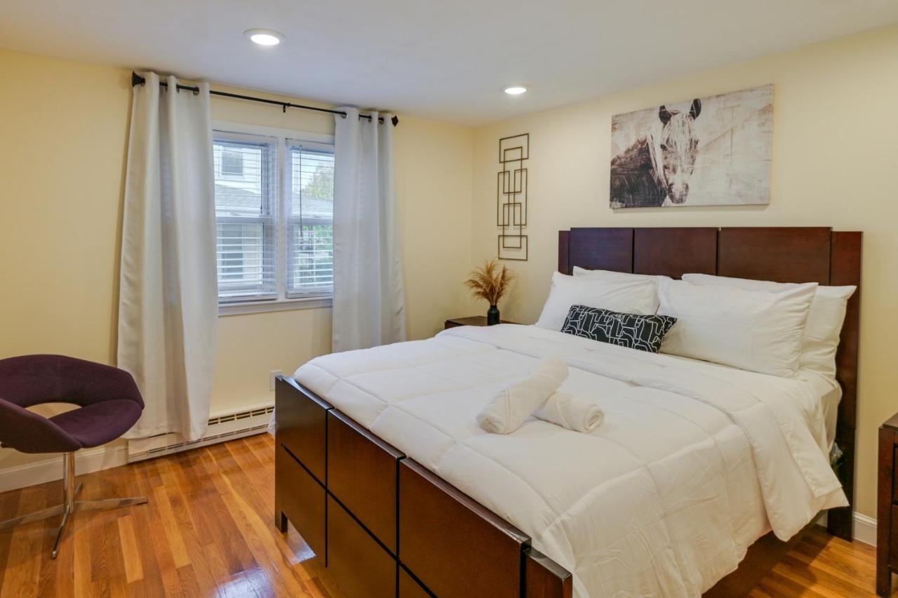 Apartment Duplex With Foosball Table 11 Mi To Downtown *