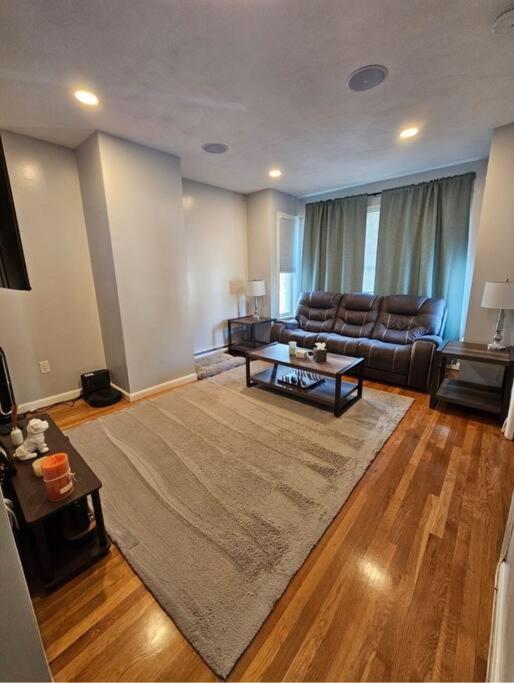 Newly Renovated -2 Bedroom Boston