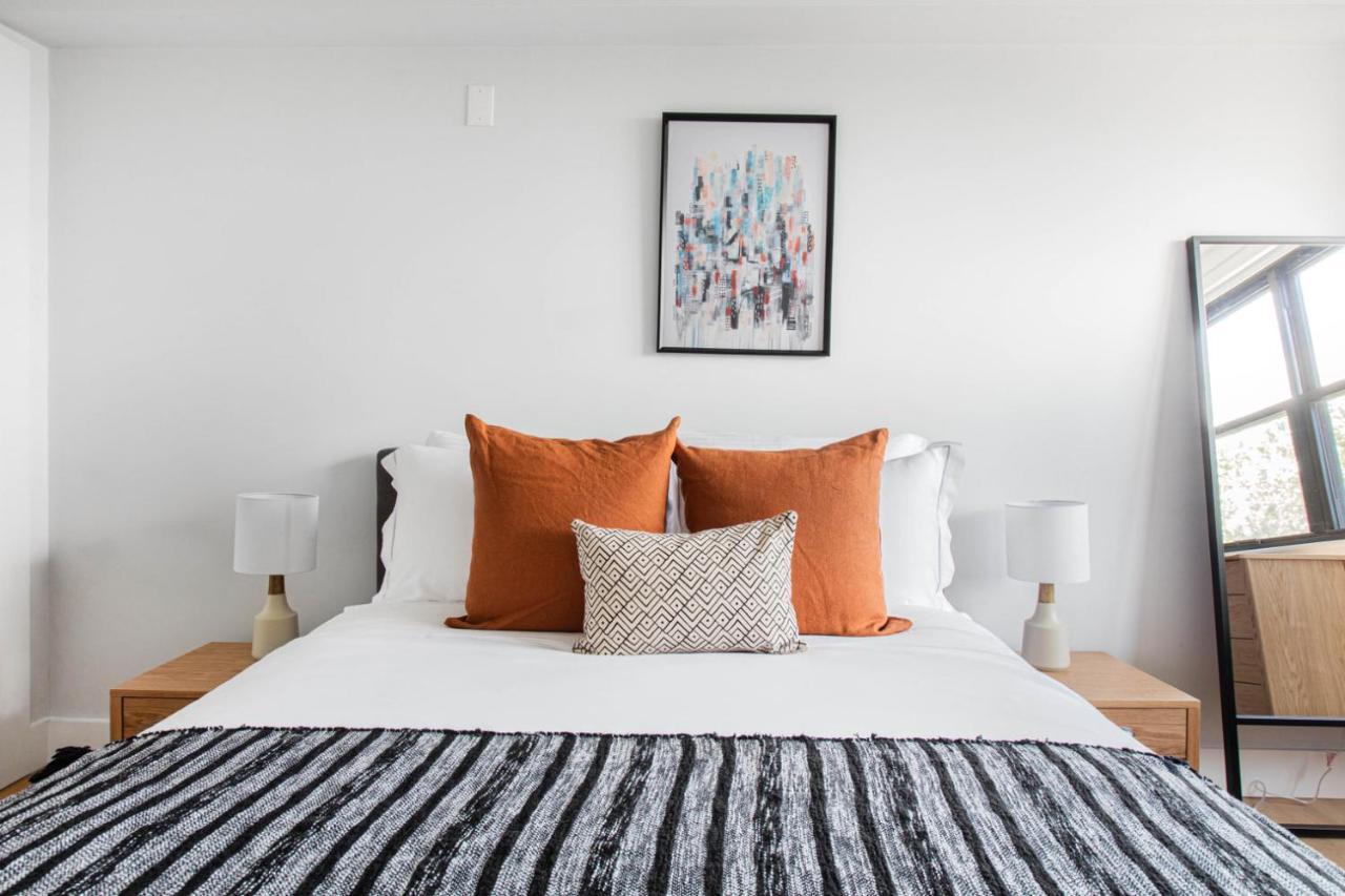 Apartment 2br W Wd Steps From Carson M St Bos-400 *