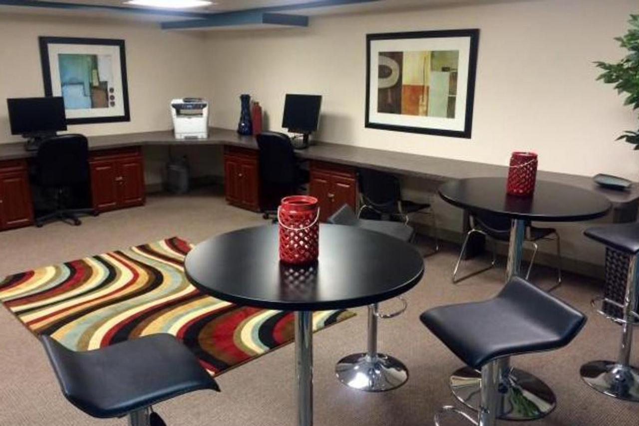 2br W Wd Steps From Carson M St Bos-400 Boston