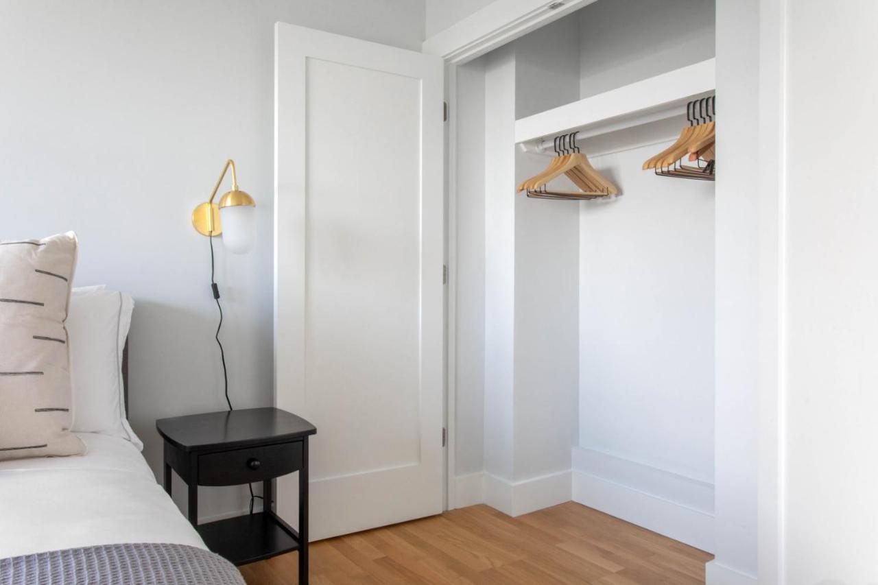 2br W Wd Steps From Carson M St Bos-400 Apartment *