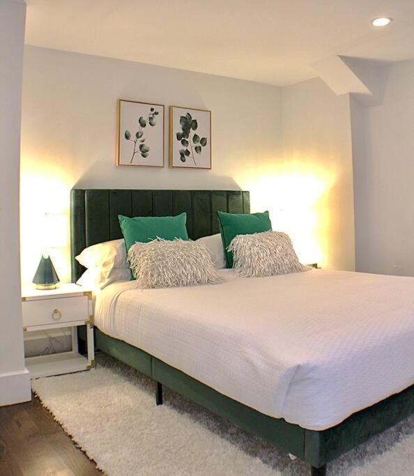 Apartment Luxury - Pet Friendly 3bd, 3ba South End *