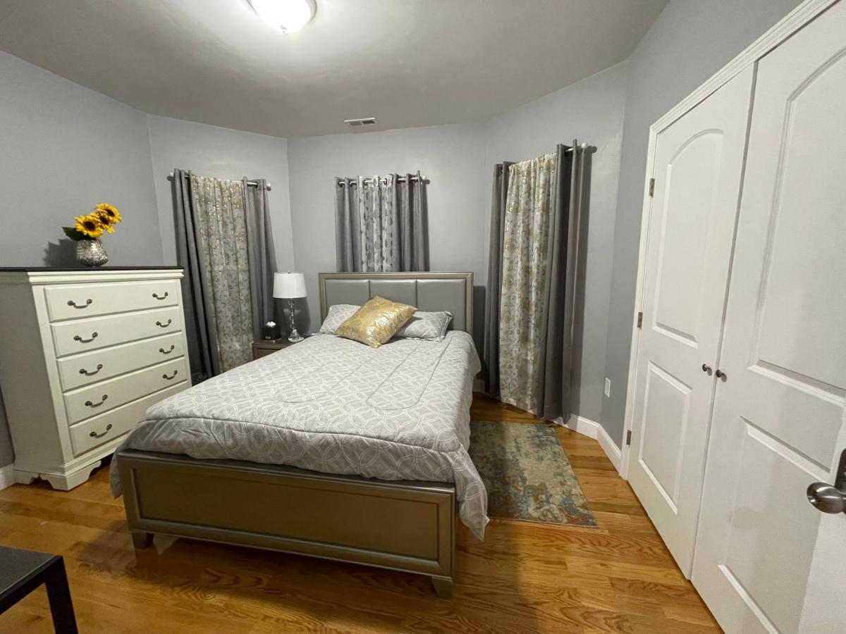 Luxury 3 Bedroom Private *