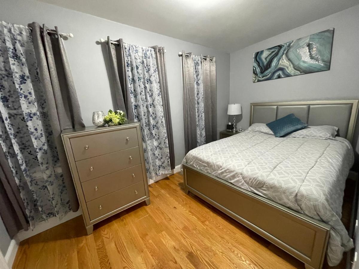 Luxury 3 Bedroom Private Apartment Boston