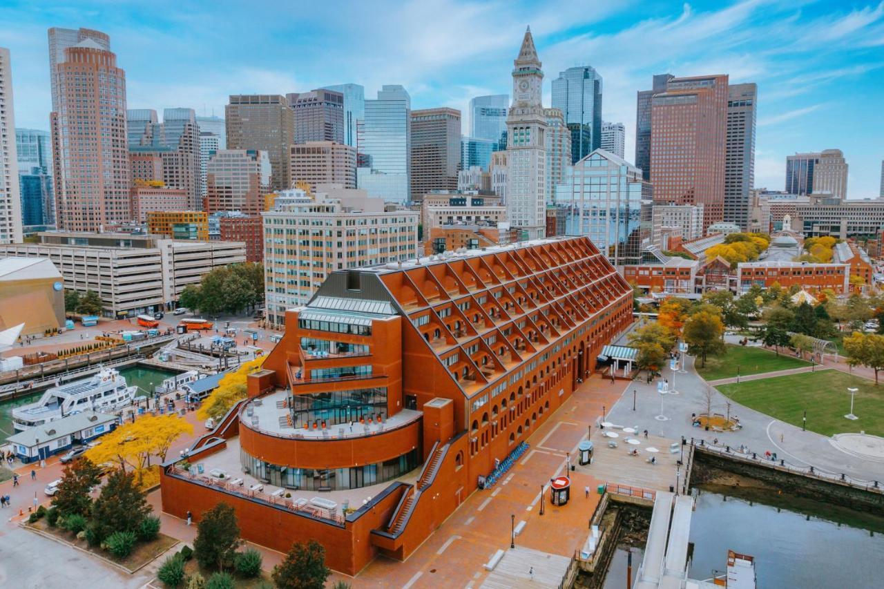 Marriott Long Wharf Hotel 4*
