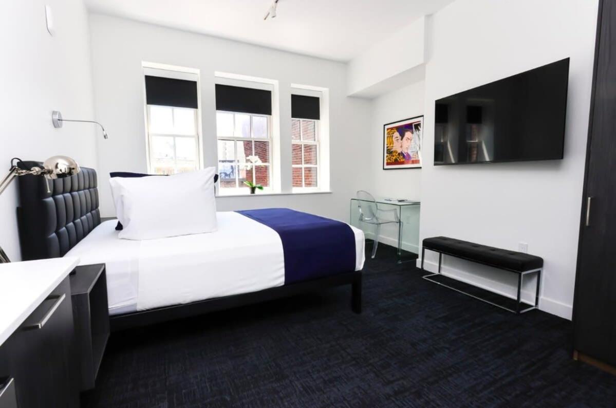 Stylish In Historic - Unit #406