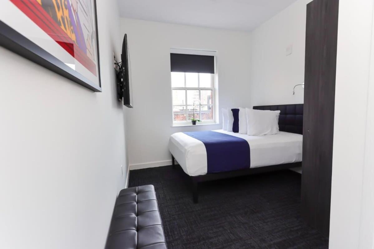 Modern In Historic - Unit #403 Apartment *