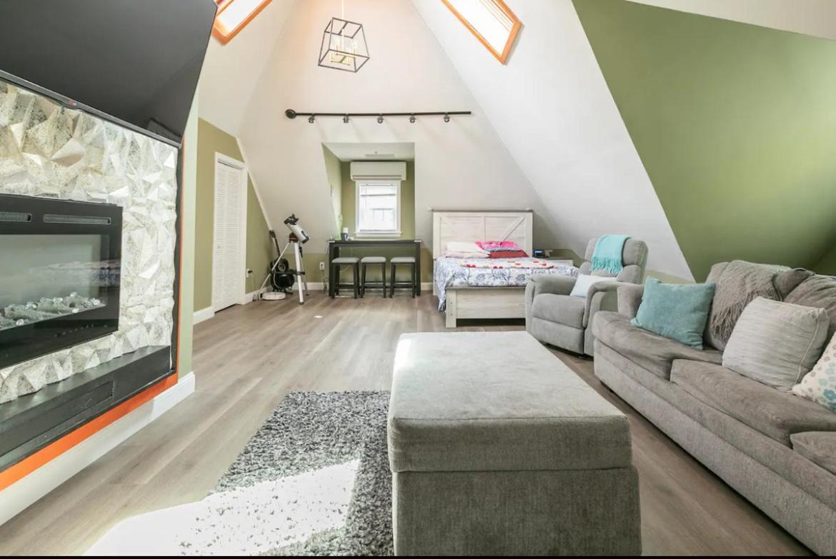 Apartment Large Studio Open Concept In Zoo Franklin Park Near *