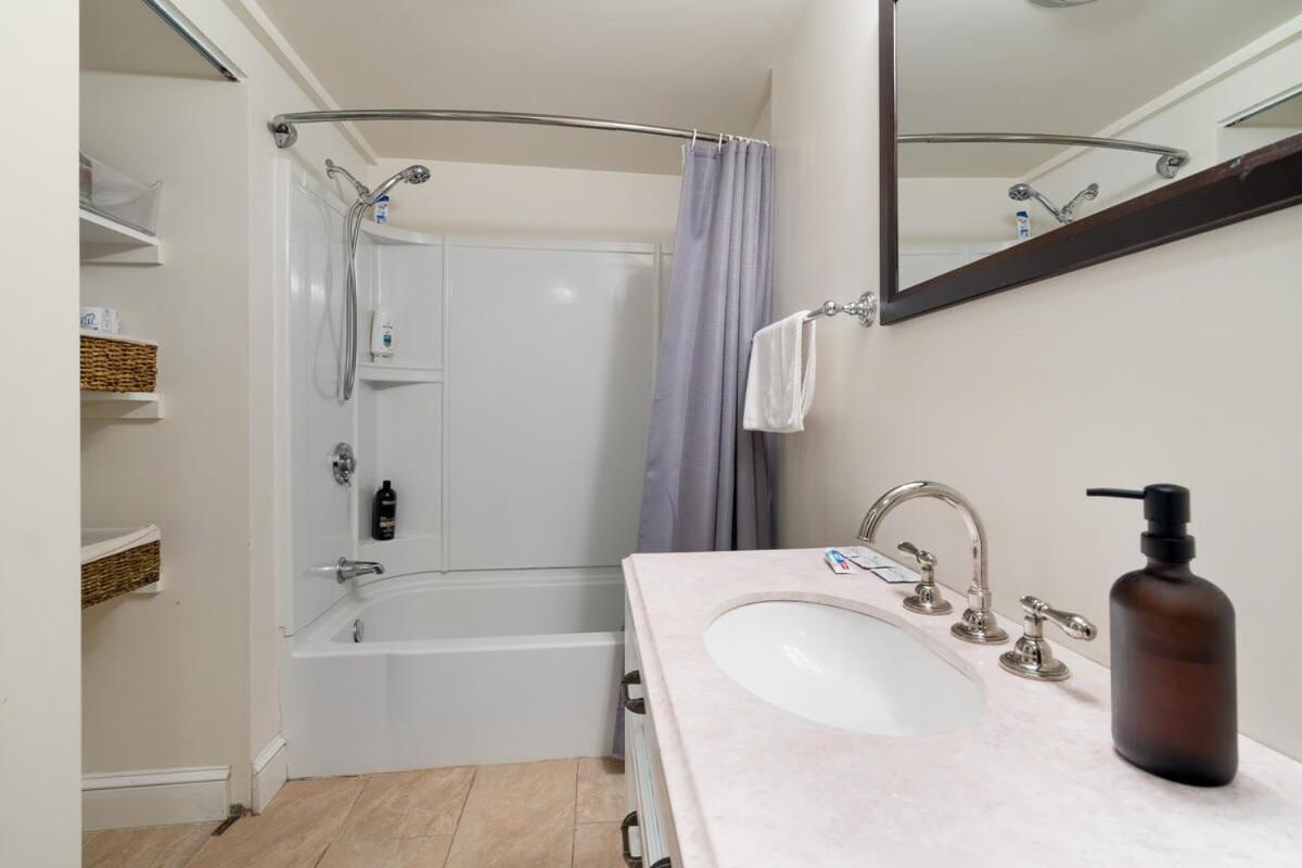 Heart Of Southie - Hot Tub + Walk To Bars * Boston