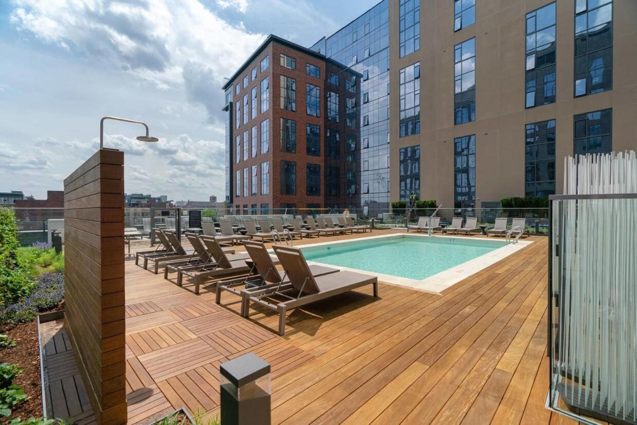 Executive Suites By Orchard Group Apartment