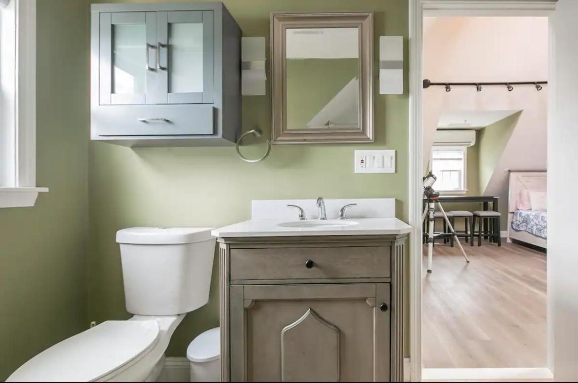 Apartment Large Studio Open Concept In Zoo Franklin Park Near *
