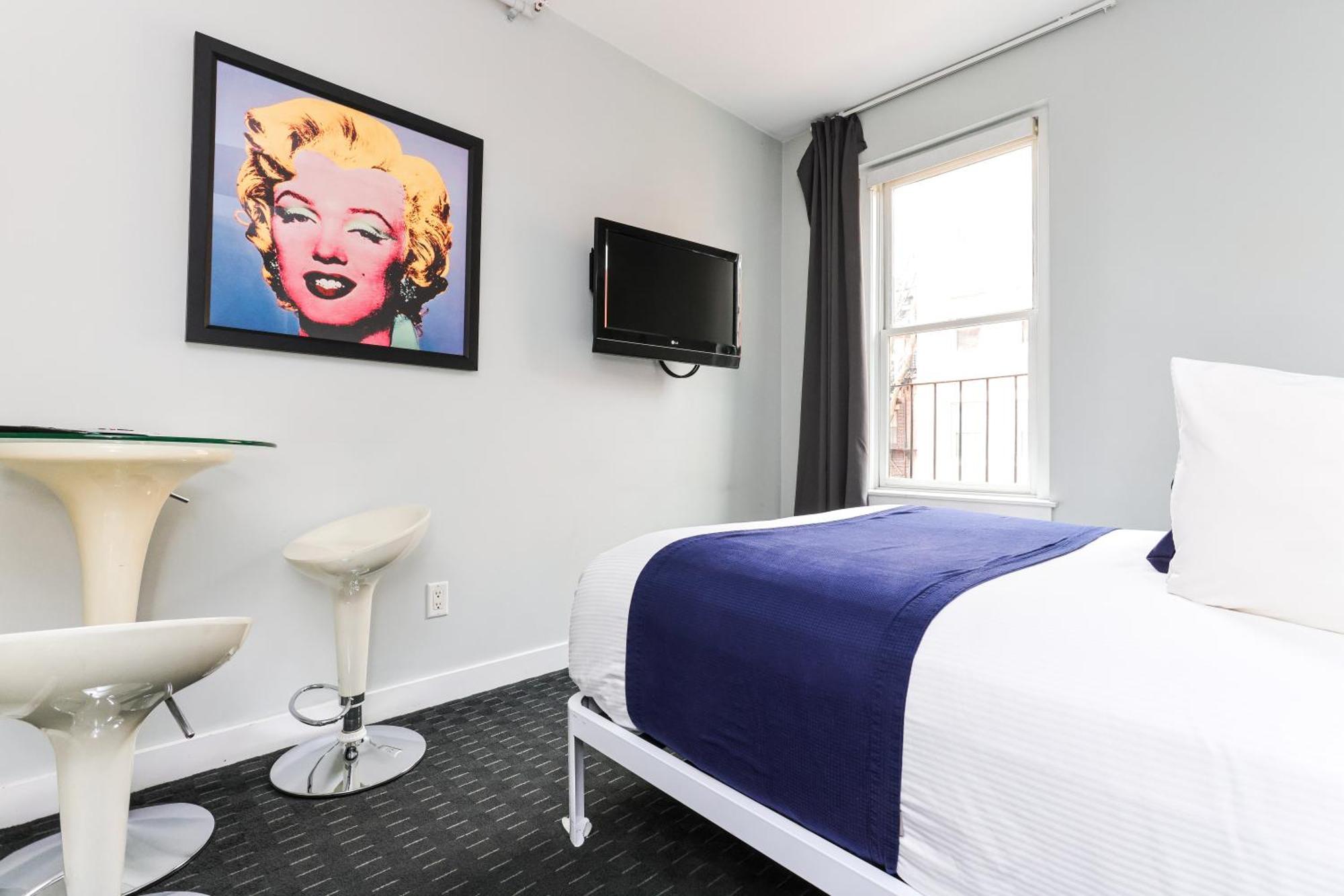 Cozy & Stylish Newbury Street Studio, #9 Apartment Boston