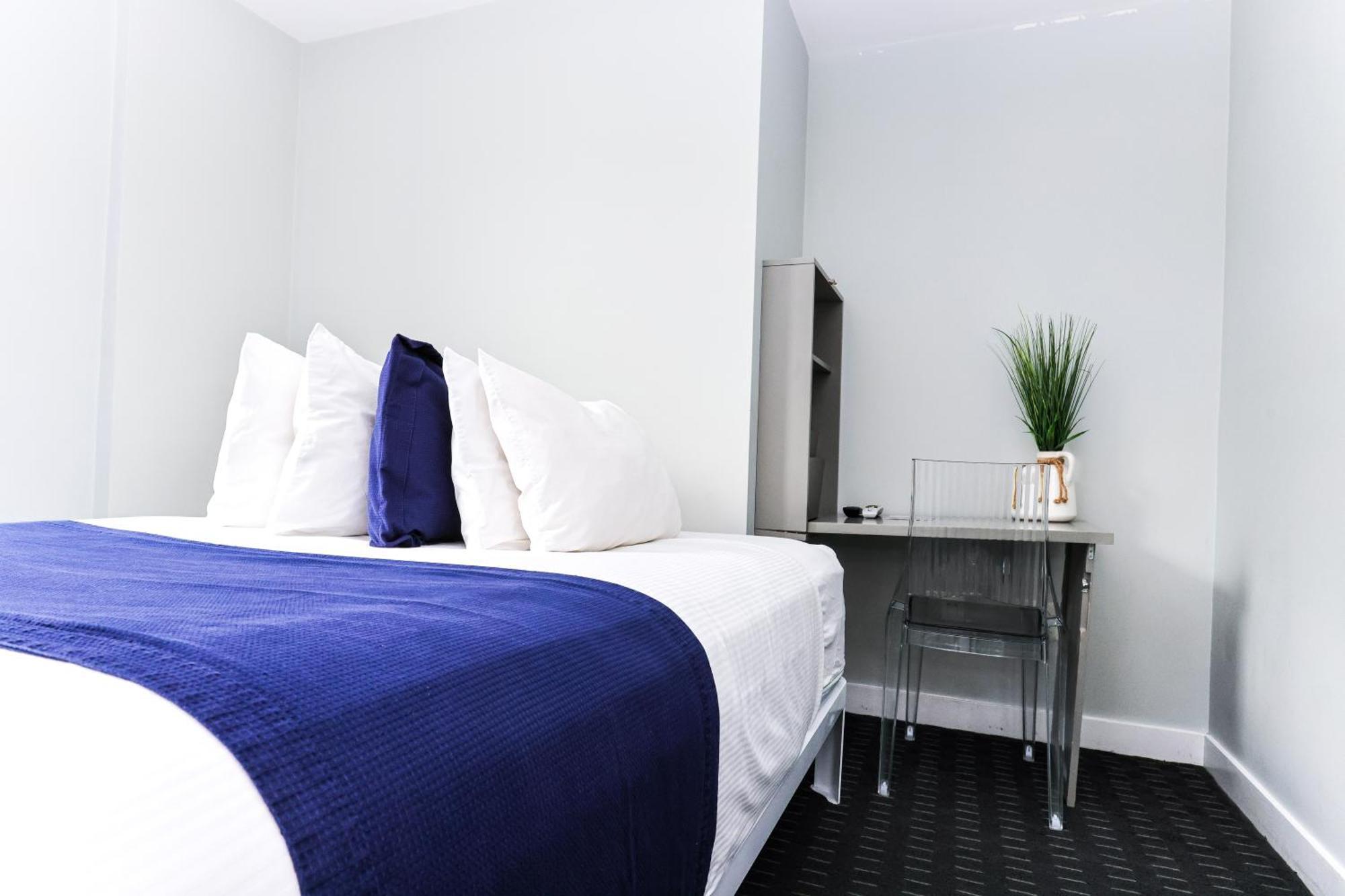Cozy & Stylish Newbury Street Studio, #9