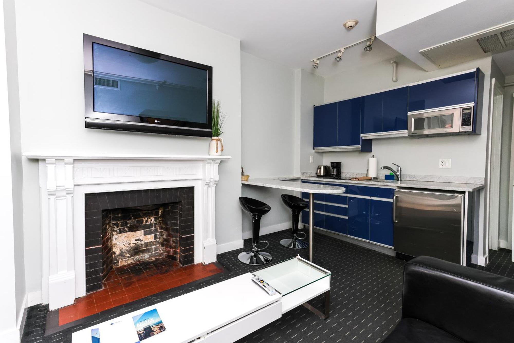 Apartment Furnished Newbury Street Studio, #6