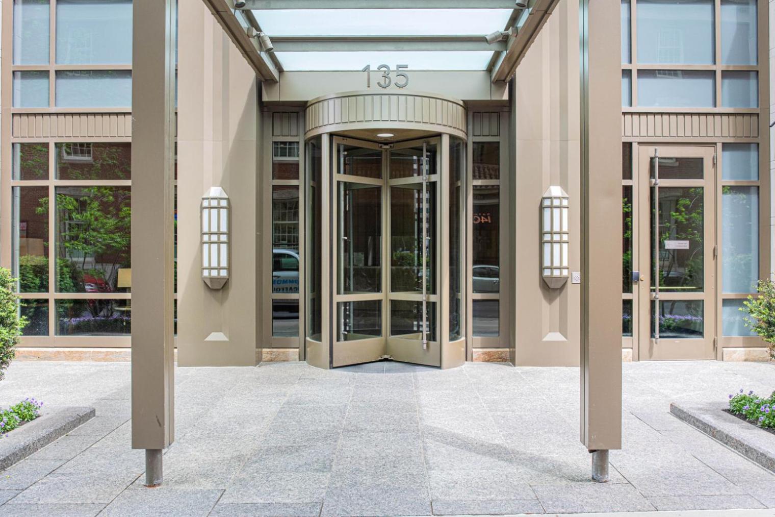Apartment Back Bay W Gym Nr Newbury St Bos-459 Boston