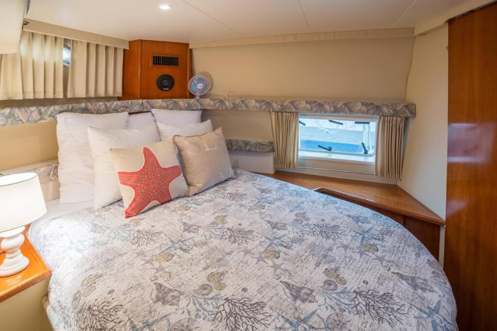 Sea Pearl Yacht Boston