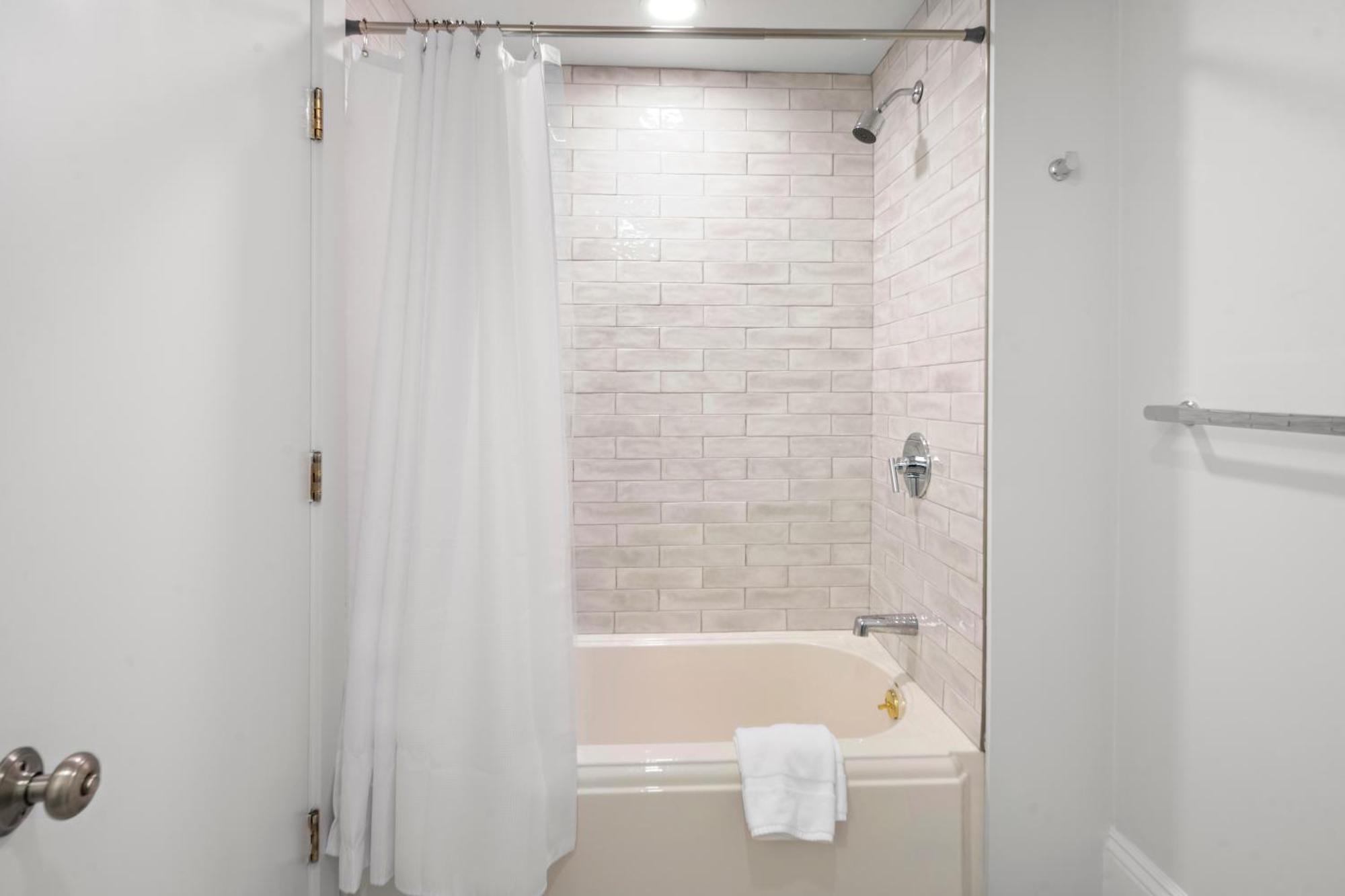 Hotel Charlesgate 4*