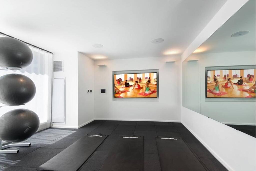 Executive Suites By Orchard Group Apartment *