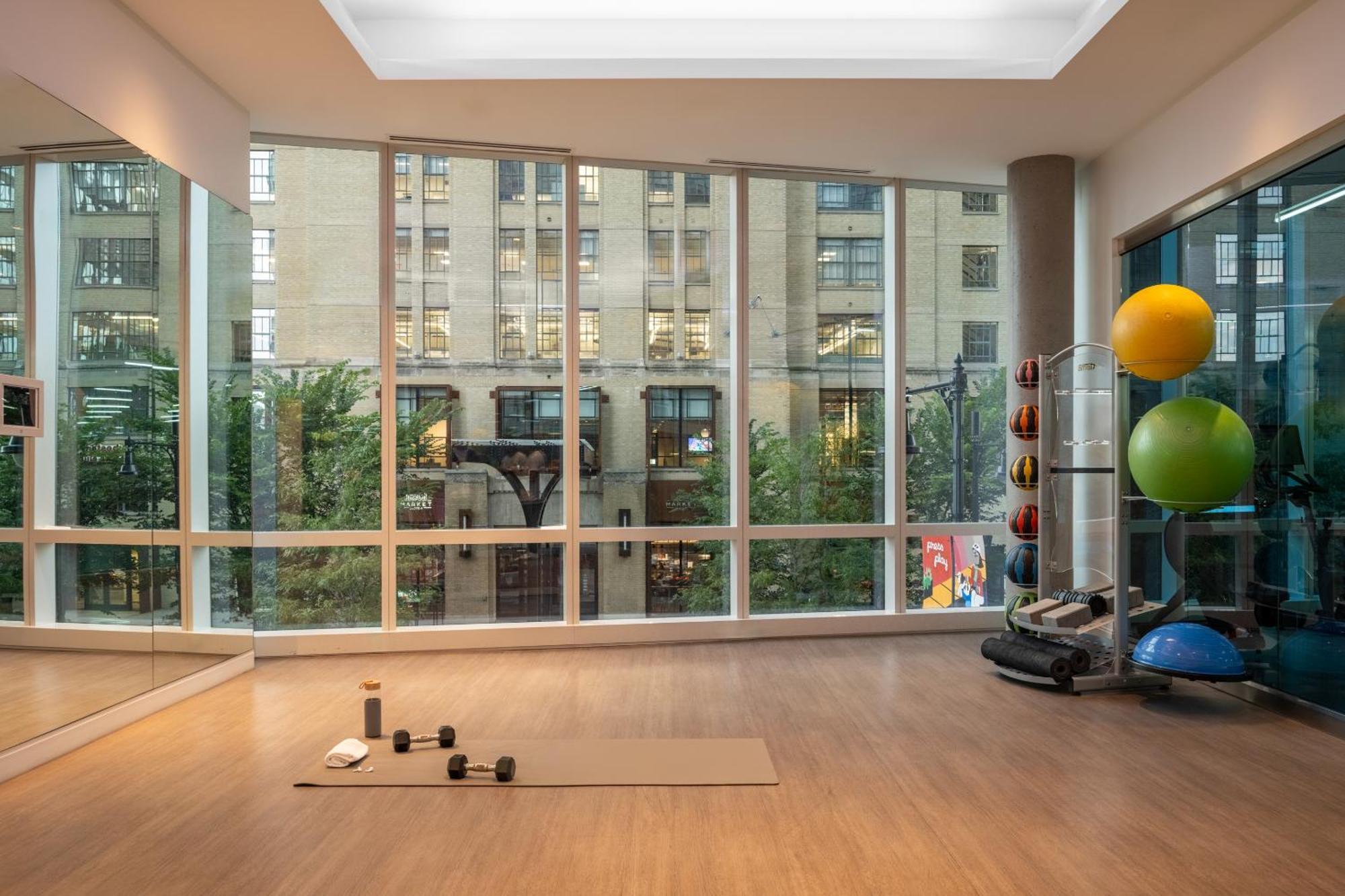 Sonder Pierce Boston Apartments Fenway Boston