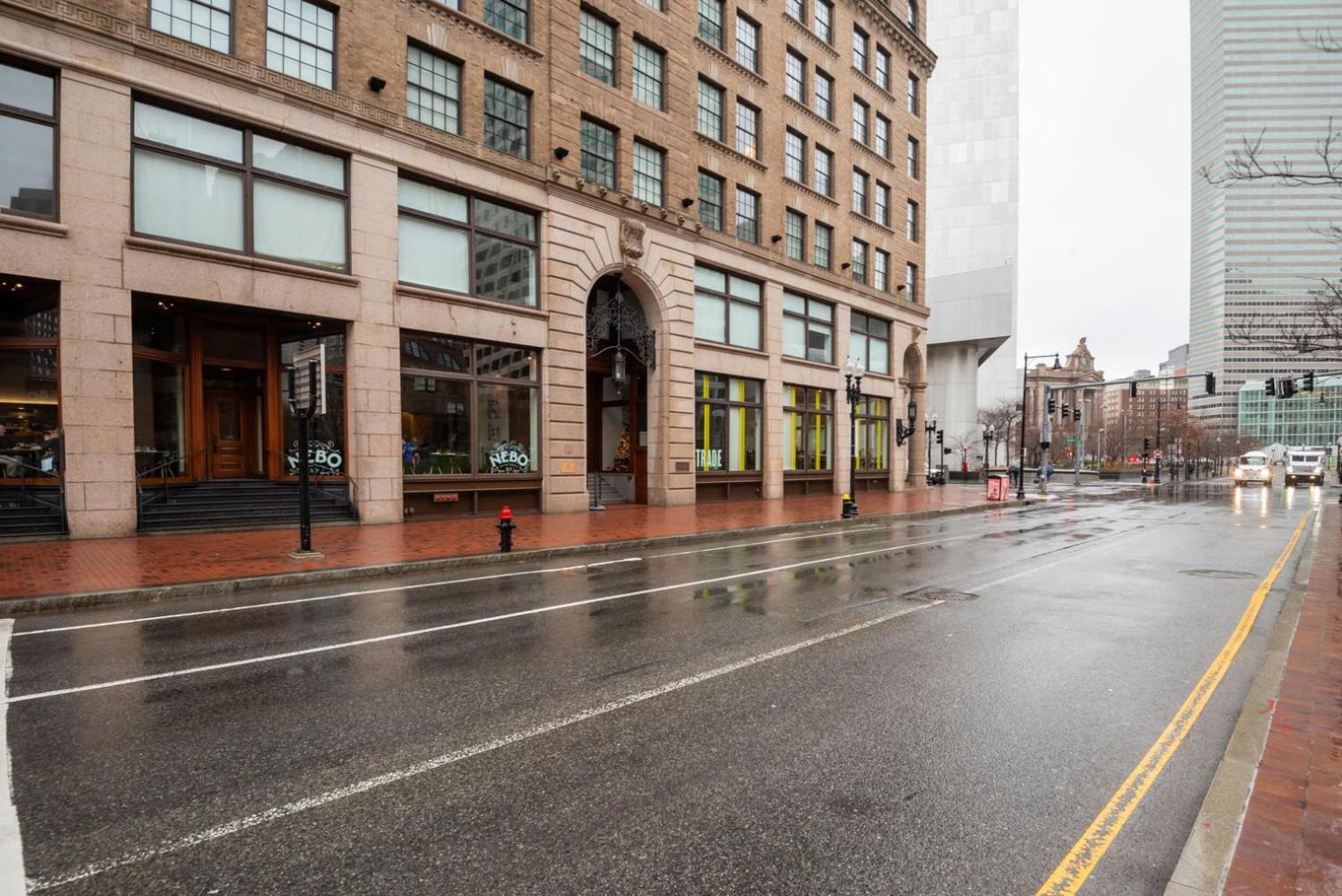 Downtown W Gym Laundry Nr Shopping Bos-987 Boston