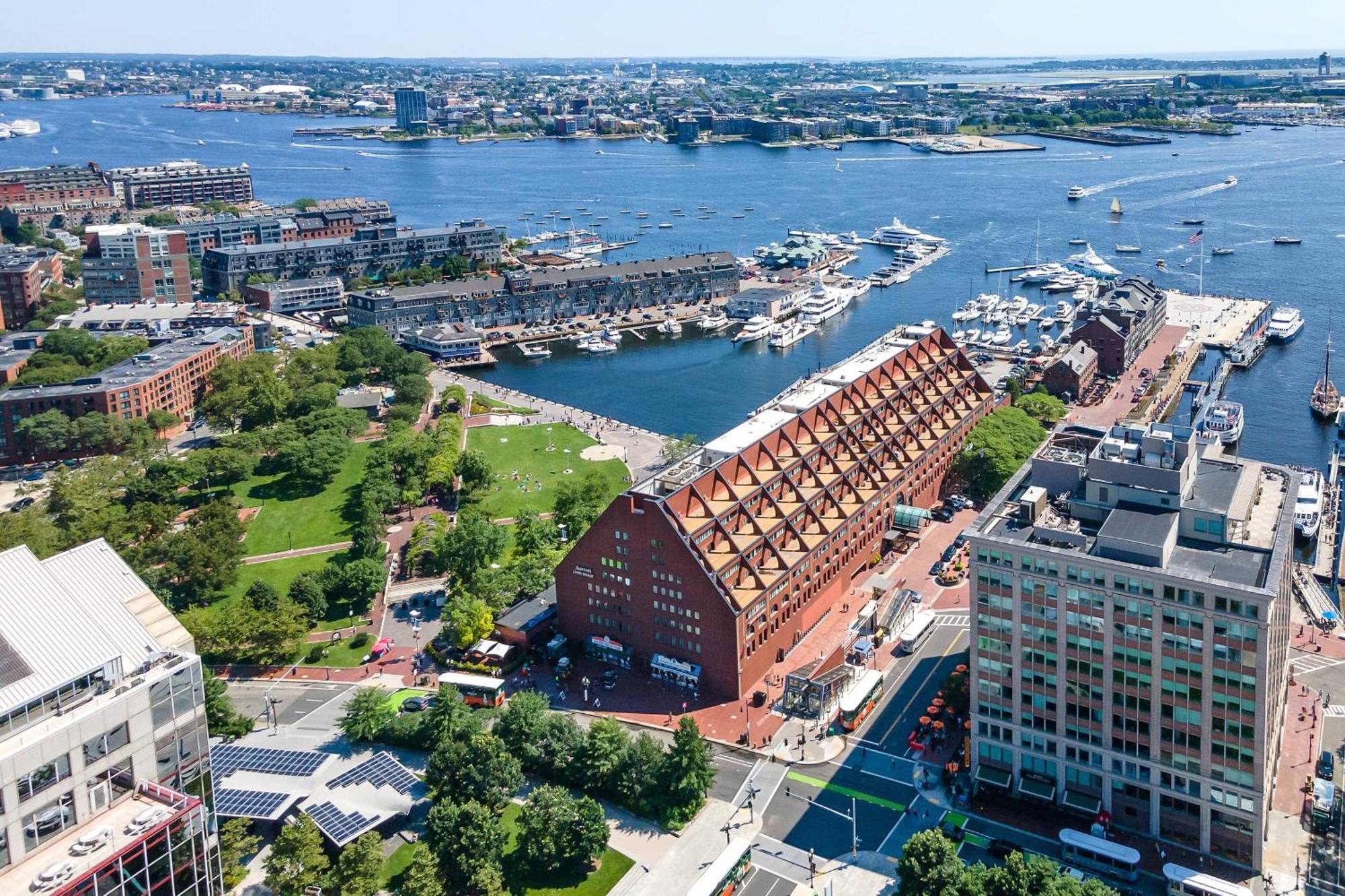 Hotel Marriott Long Wharf 4*