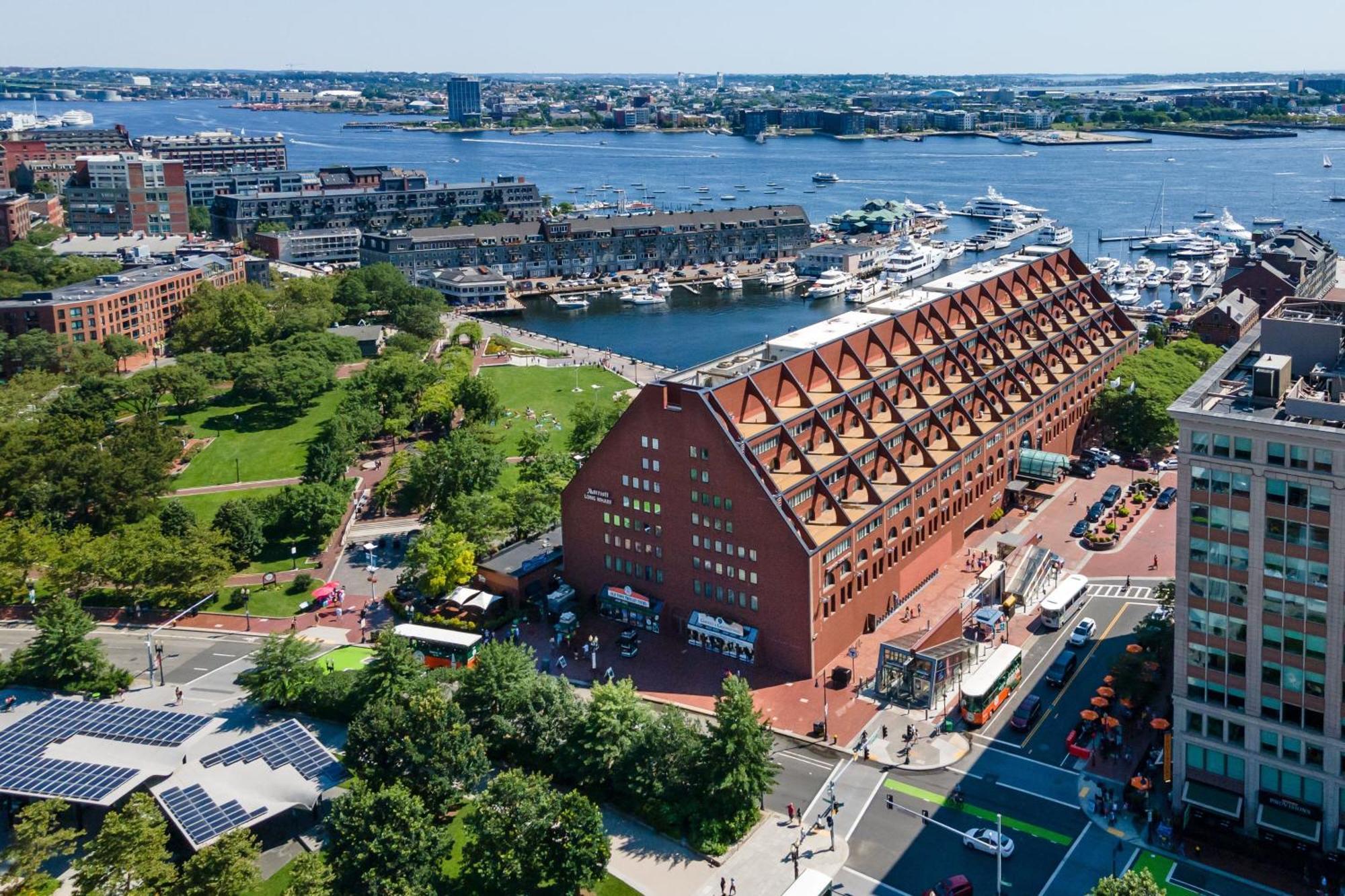 Marriott Long Wharf 4*