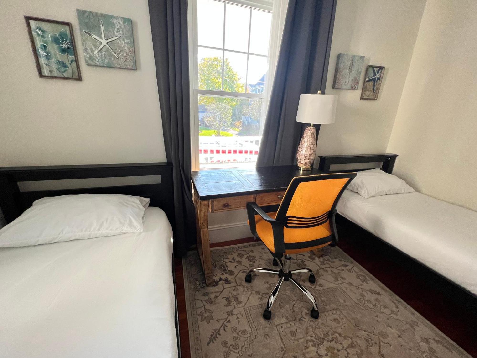 Apartment Roslindale Village
