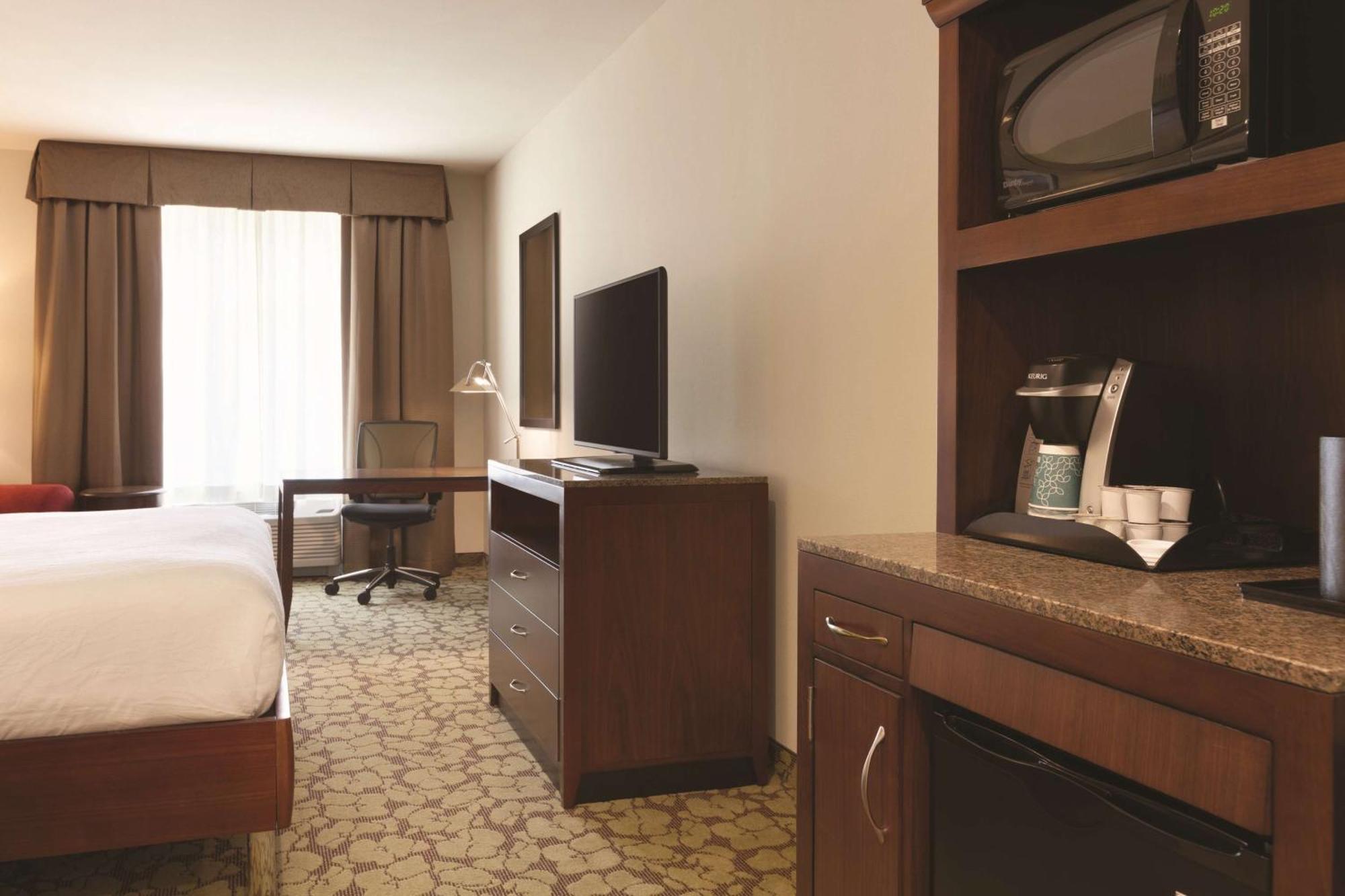 Hilton Garden Logan Airport Boston