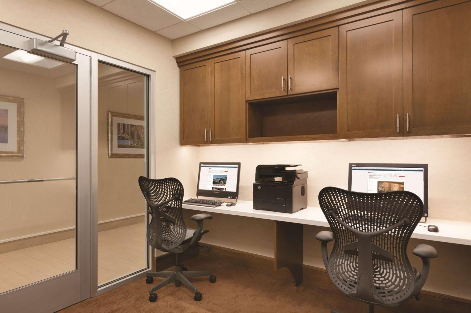 Hotel Hilton Garden Logan Airport
