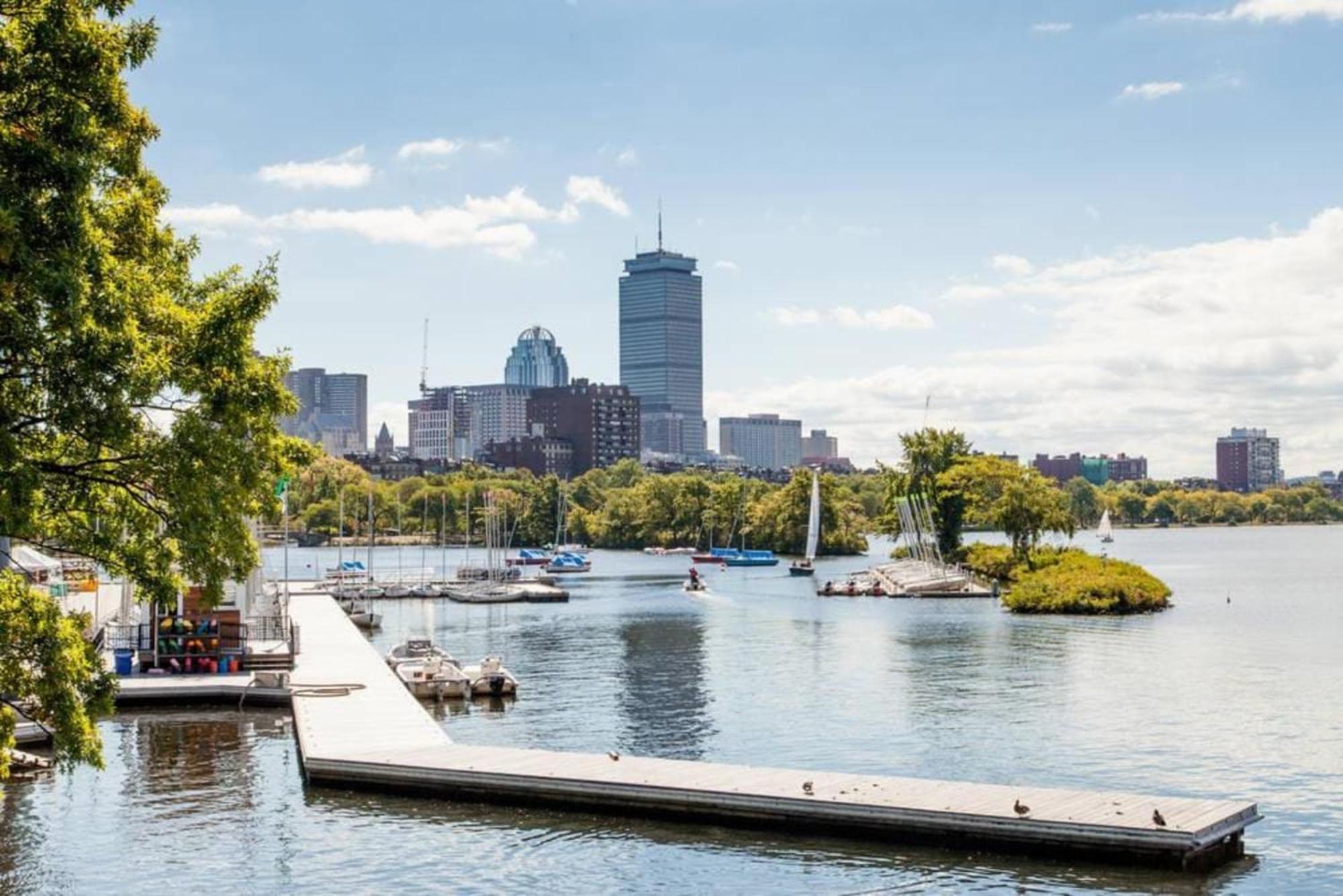 By Marriott Harbor On Tudor Wharf Hotel