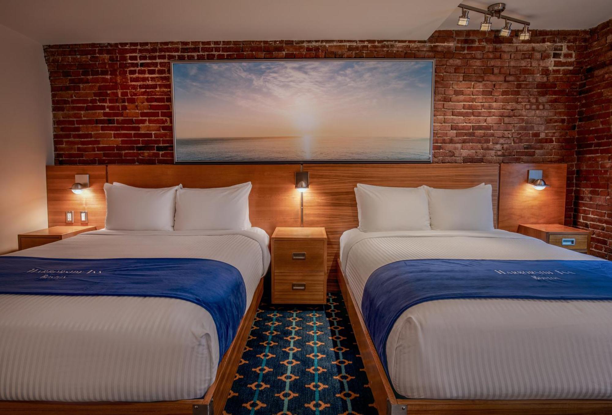 Harborside Hotel