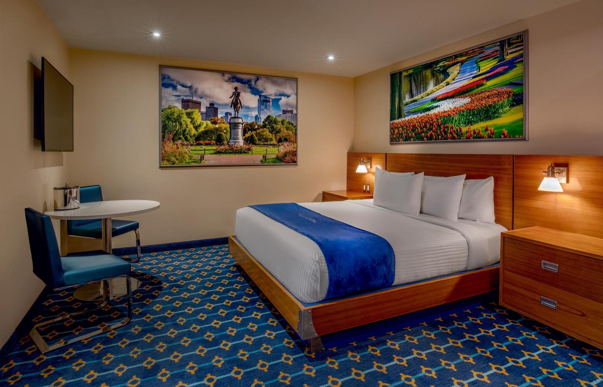 Harborside Hotel 3*