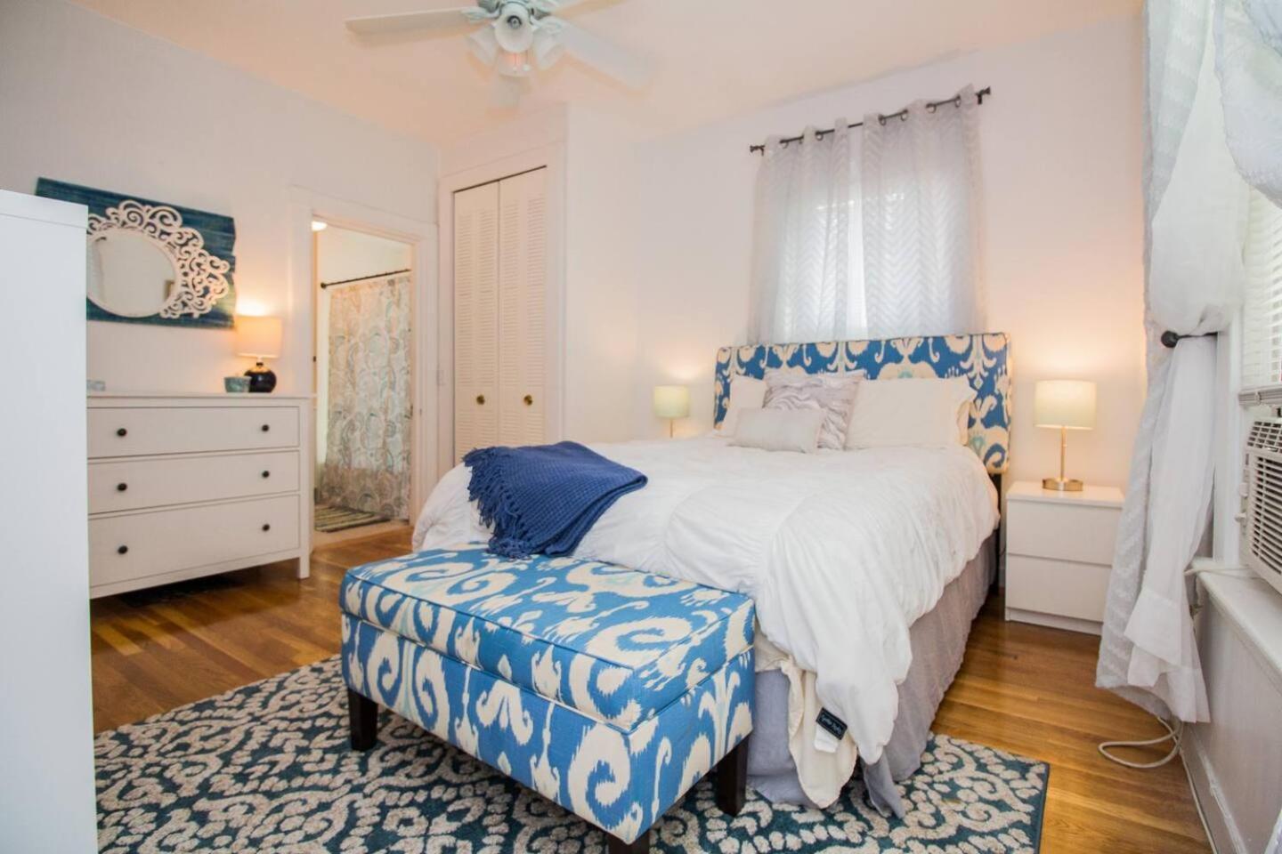 Holiday home Condominium, First Floor Easy Access To Mb Boston