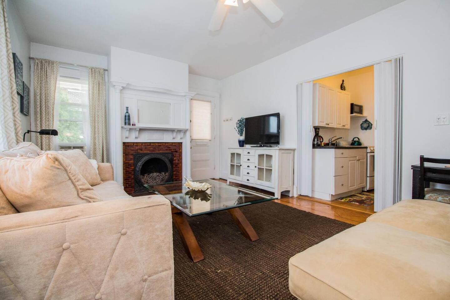 Condominium, First Floor Easy Access To Mb * Boston