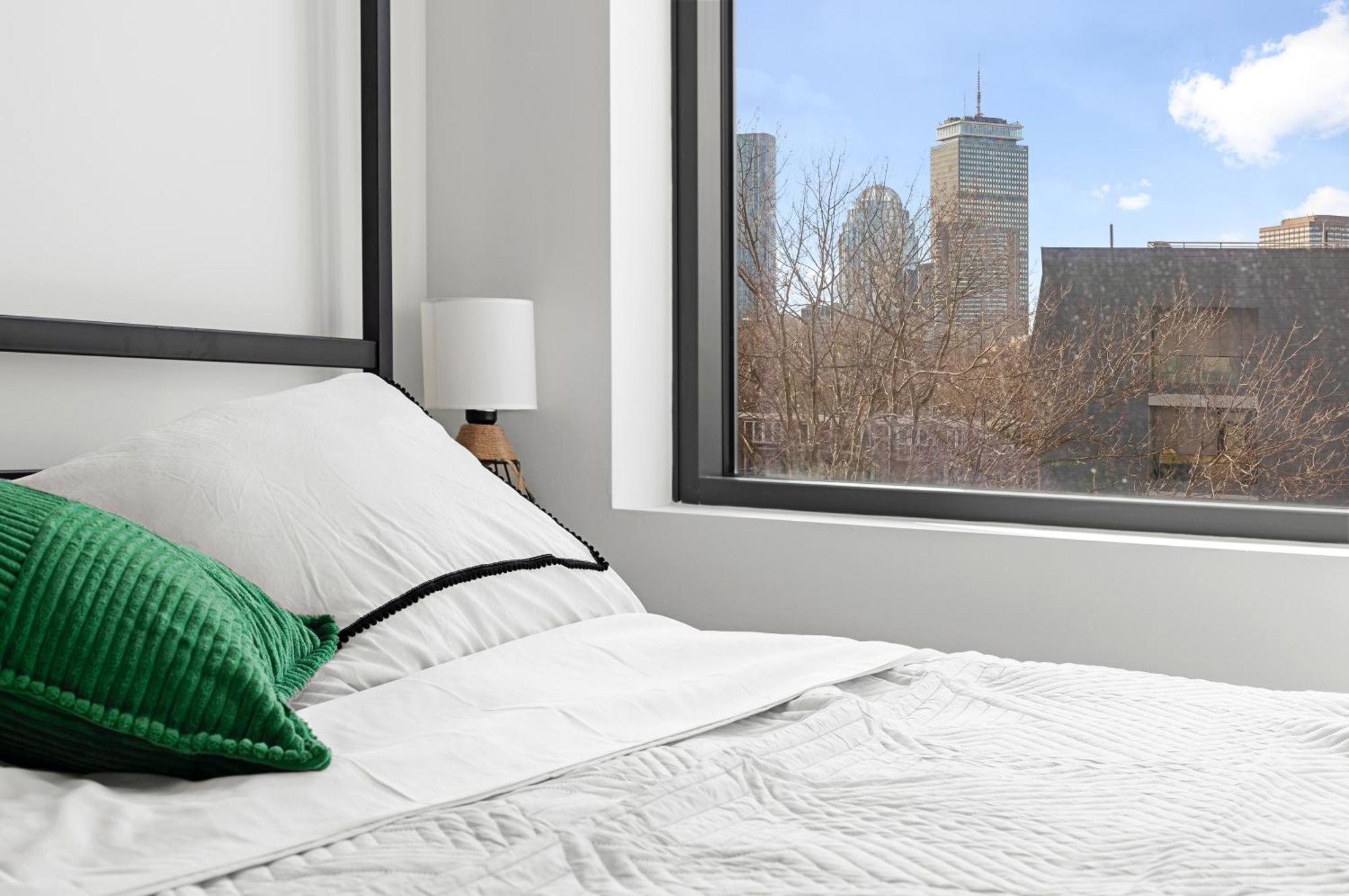 Apartment Vip Quarters By Orchard Group Boston