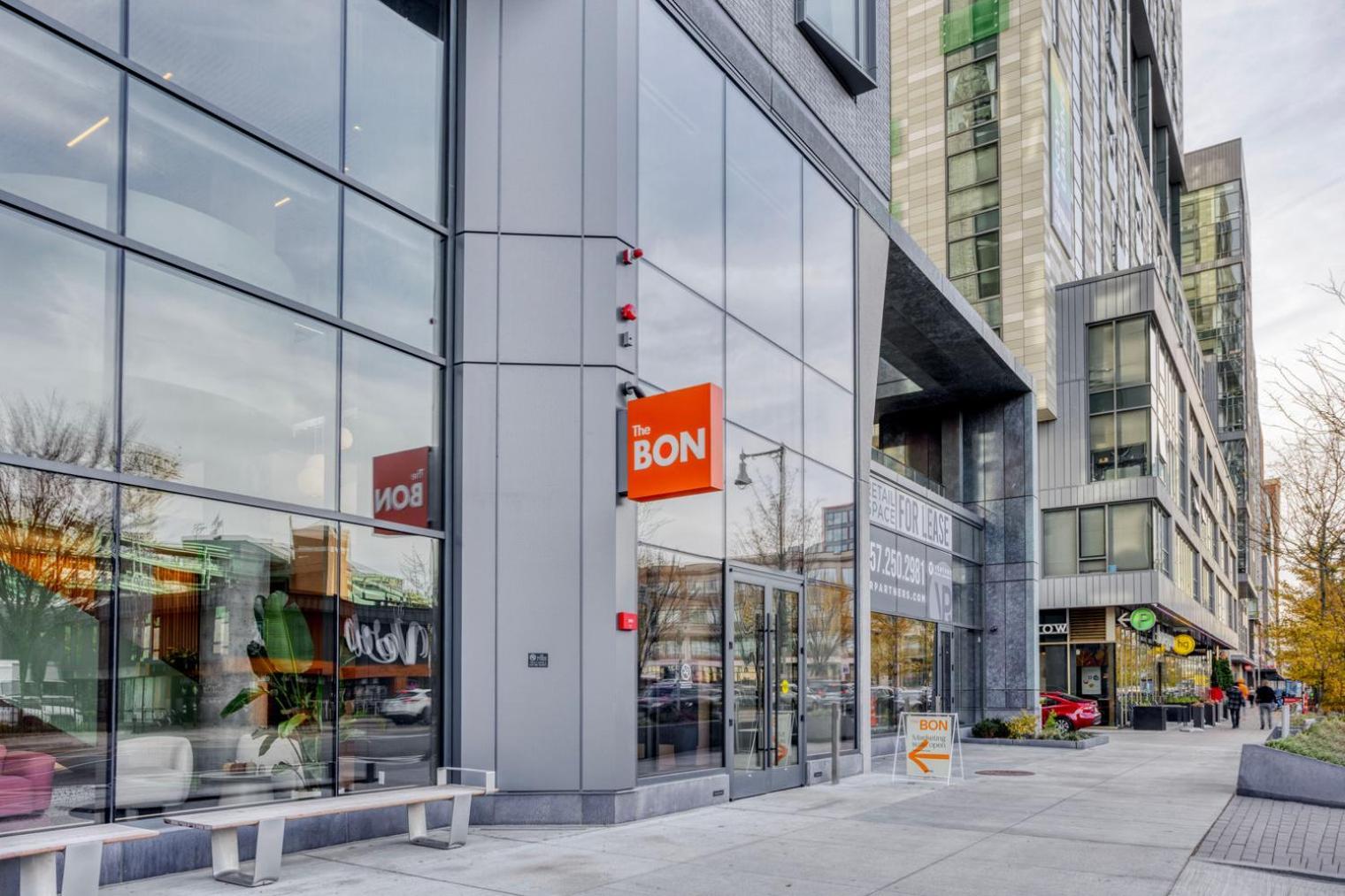 Fenway W Gym Nr T Stop Dining Bos-956 * Boston