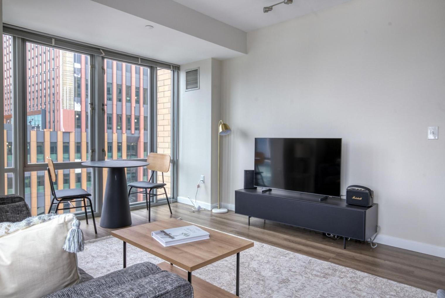 East Cambridge 1br W Gym Wd Near T Stop Bos-961 Apartment *