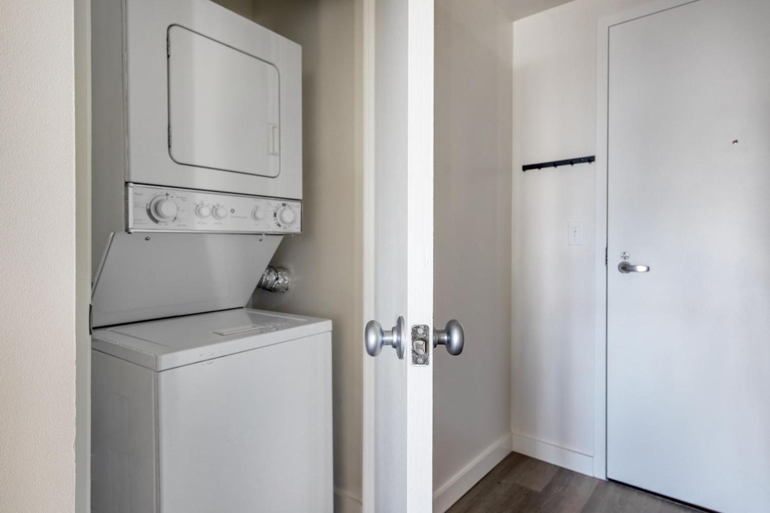 Apartment East Cambridge 1br W Gym Wd Near T Stop Bos-958