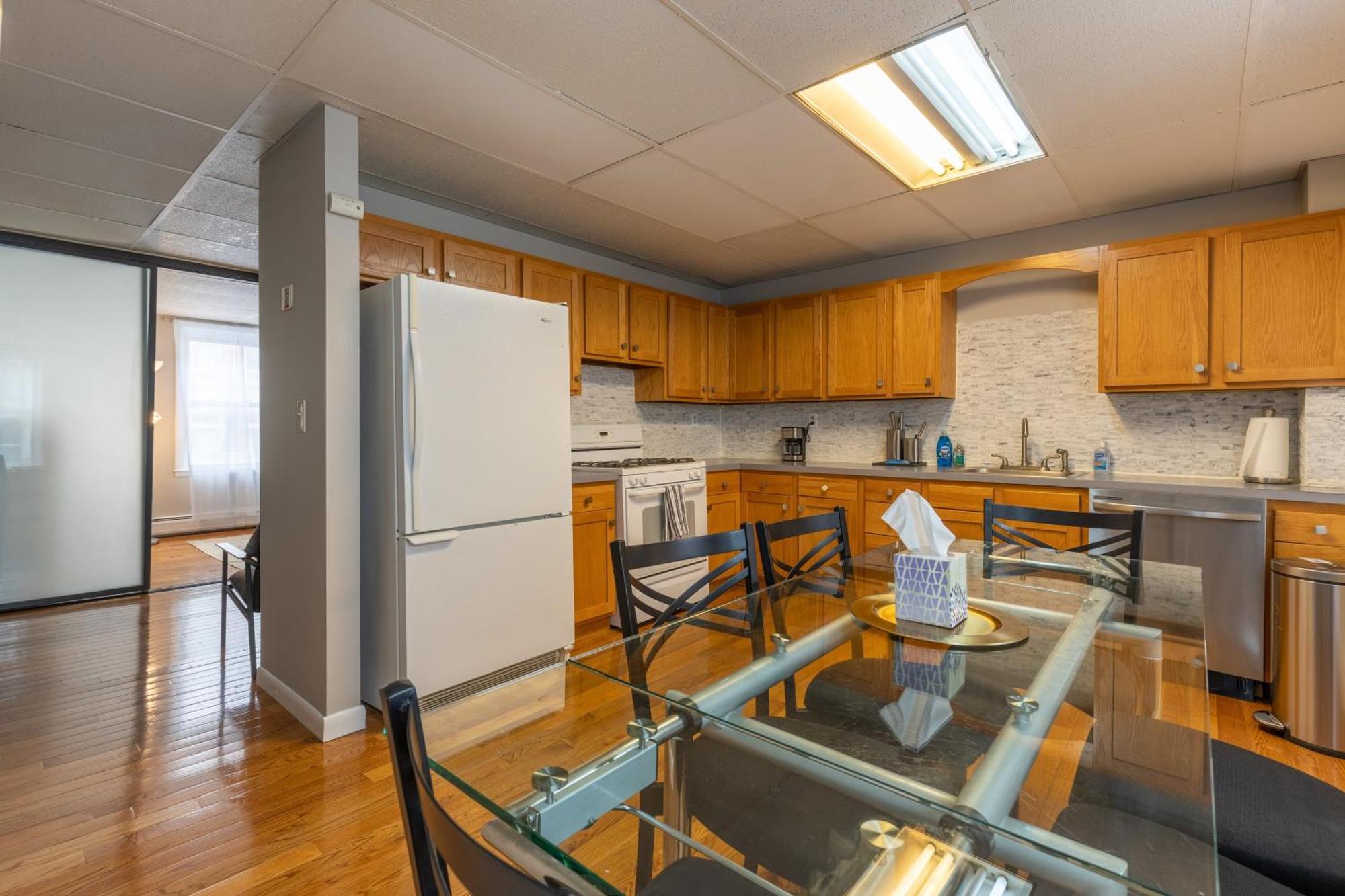 3 Bed 1 Bath In Historic Building Apartment Boston