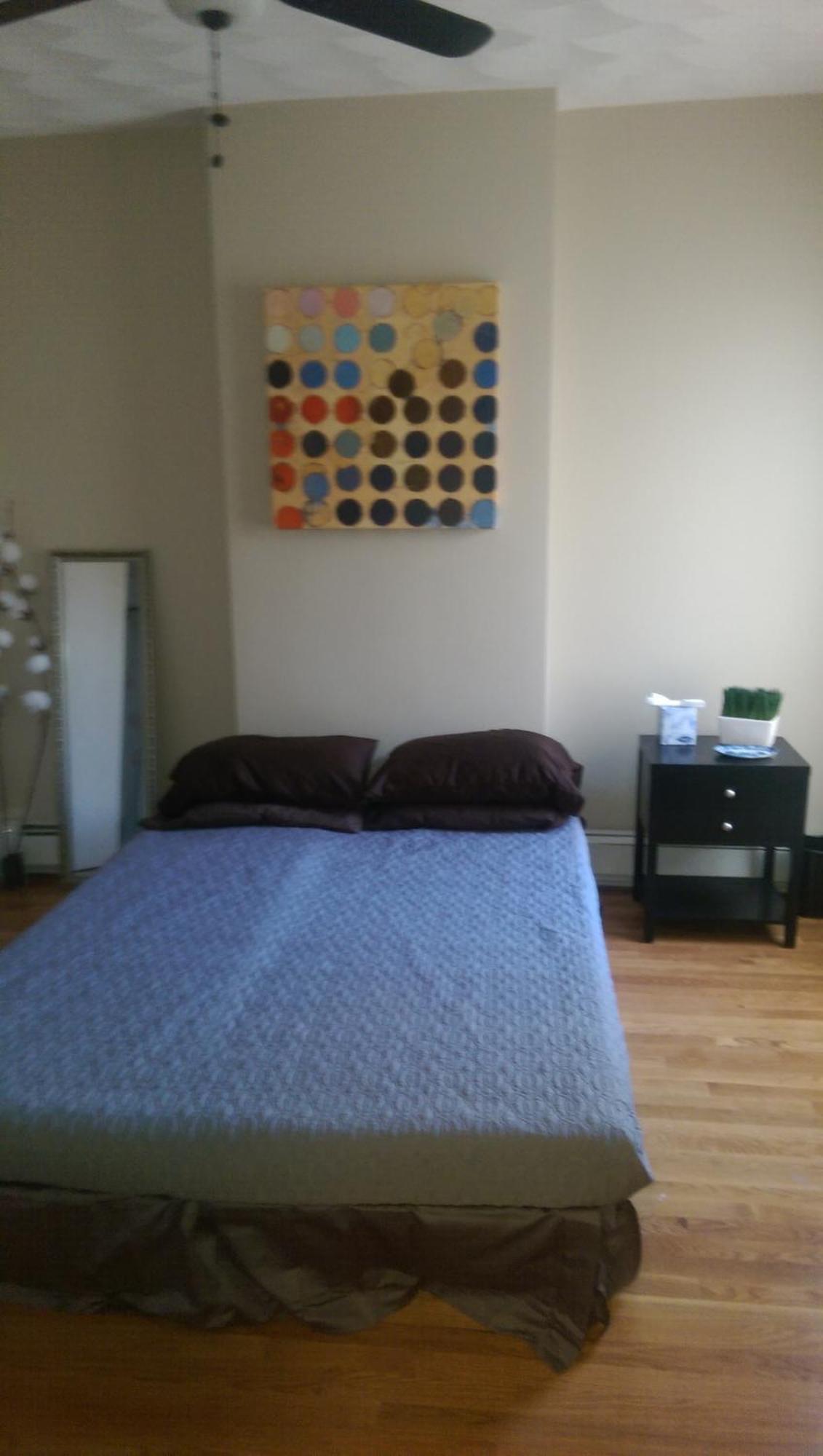 Renovated, 10 Min From The Boston