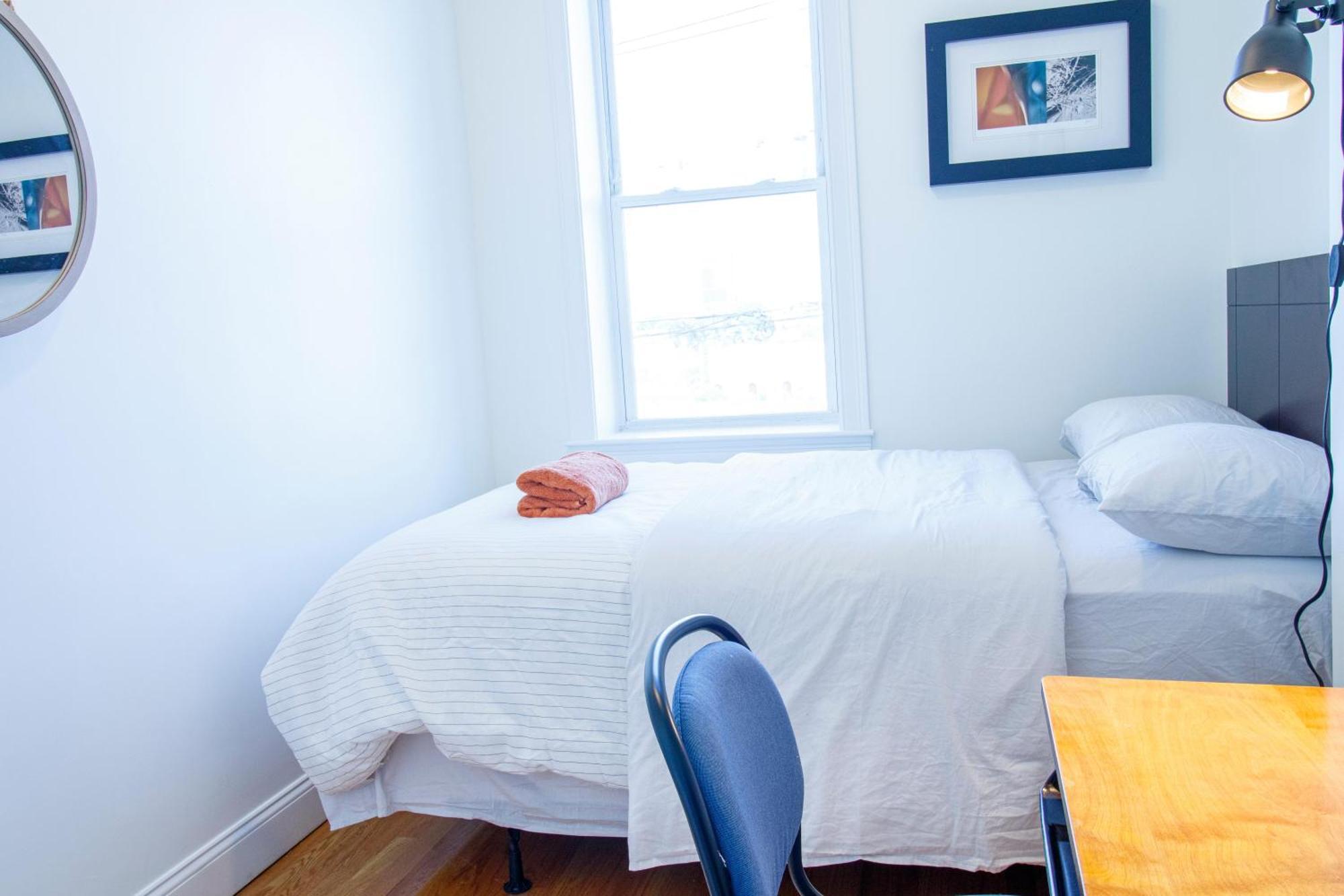 4br 1,5bh Sunny Apt In Roxbury Apartment Boston