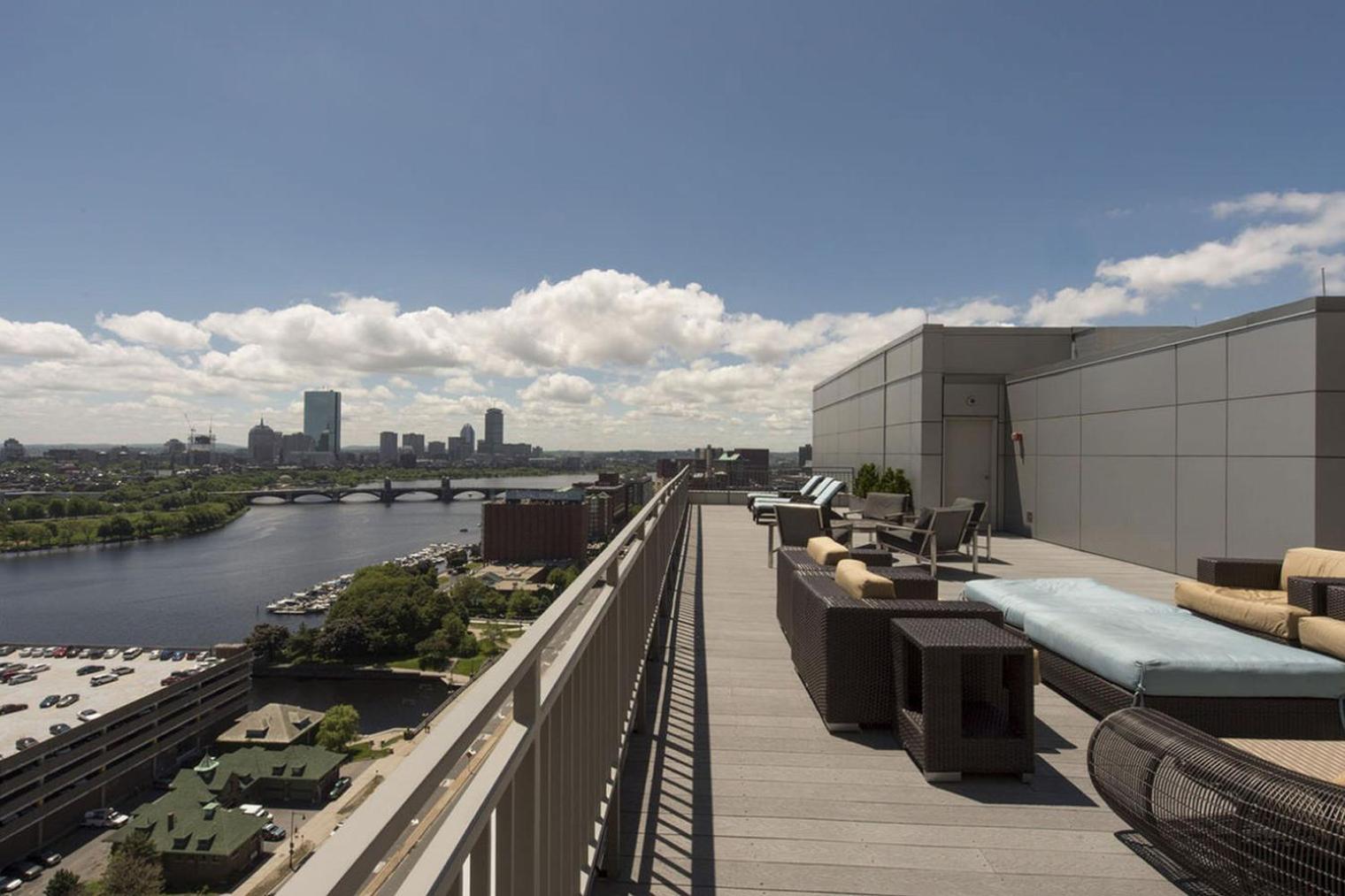 E Cambridge 2b2b W Wd Gym Steps From T Bos-520 Apartment Boston