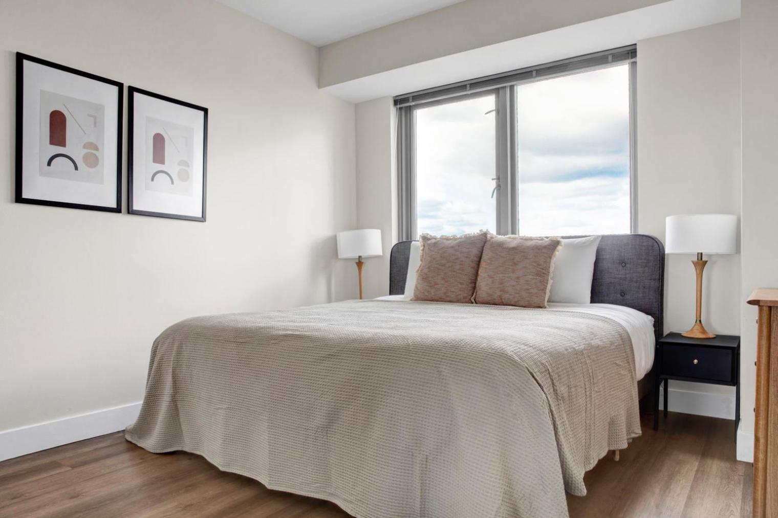 E Cambridge 2b2b W Wd Gym Steps From T Bos-520 Apartment