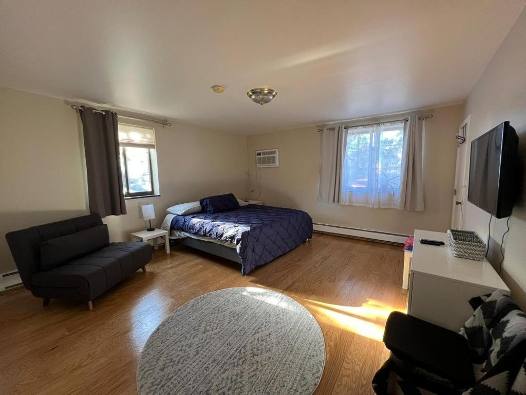 Homestay Private In A Grand House Boston