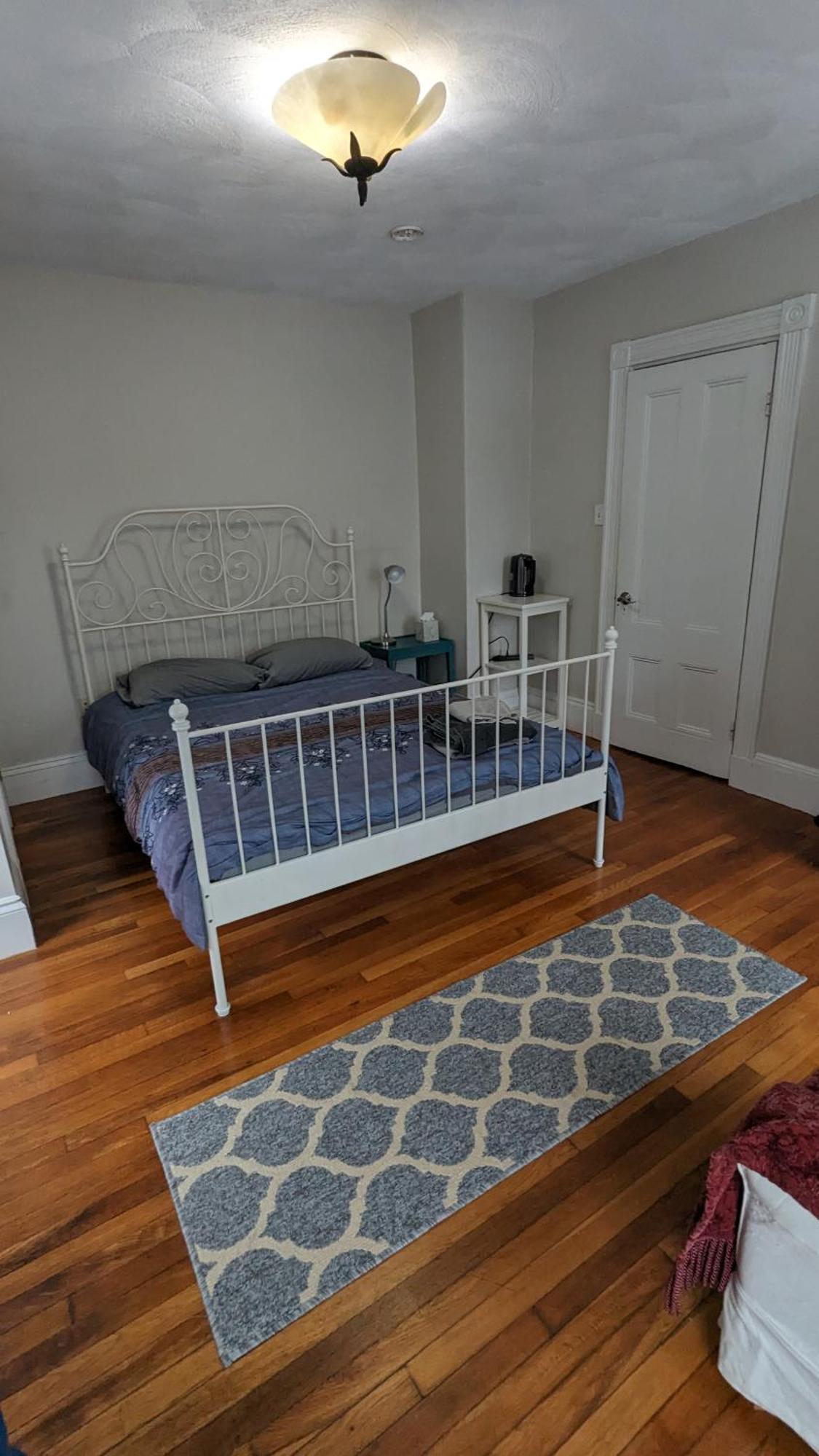 Private In A Grand House Homestay