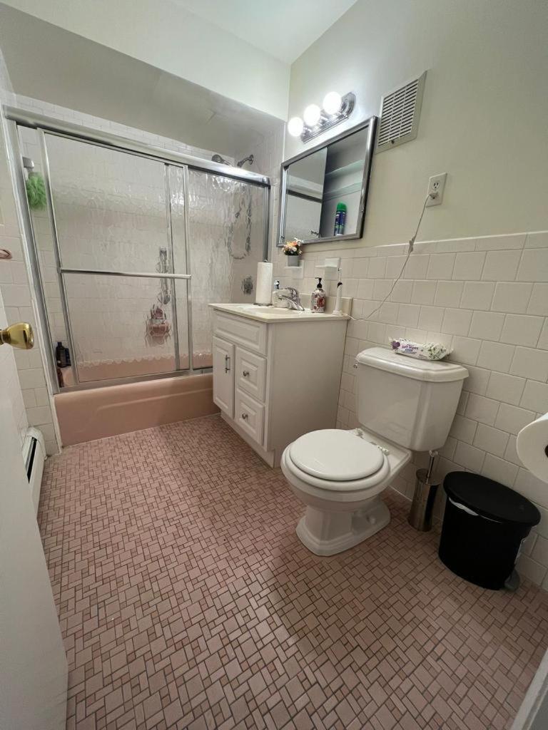 Private In A Grand House *