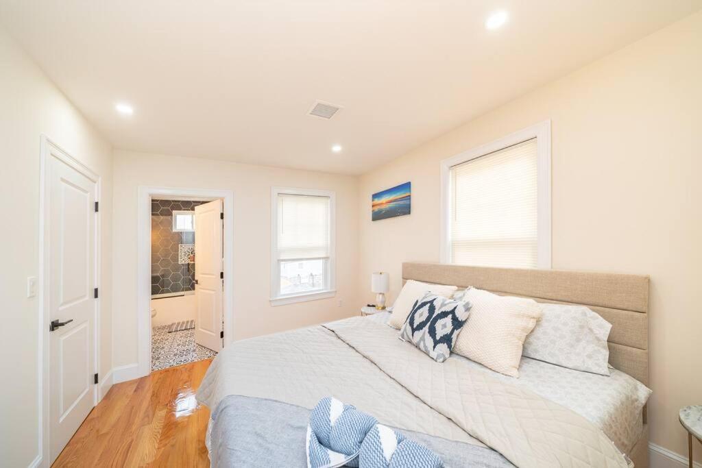 80-2 4br - Bright Family Near Asian Supermarket Apartment Boston