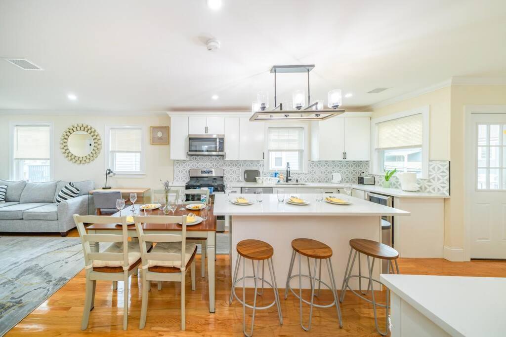 80-2 4br - Bright Family Near Asian Supermarket Apartment