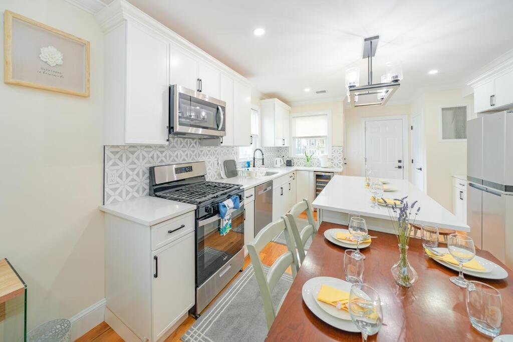Apartment 80-2 4br - Bright Family Near Asian Supermarket Boston